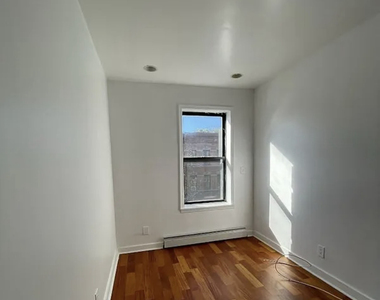 85 Ralph Avenue - Photo Thumbnail 6