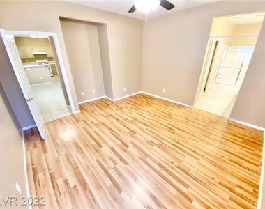 1605 Cimarron Crest Street - Photo Thumbnail 14