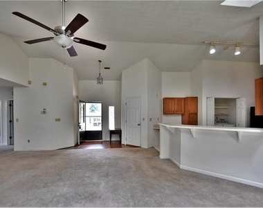 4810 Hampton Square Drive - Photo Thumbnail 25