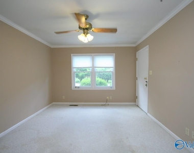 2900 Ford Place - Photo Thumbnail 7