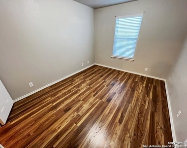 2215 Opelousas Trail - Photo Thumbnail 34