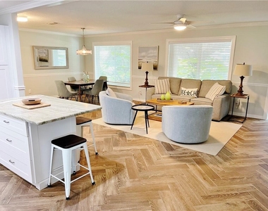 907 Coquina Lane - Photo Thumbnail 4
