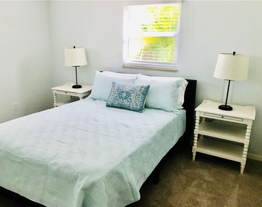 907 Coquina Lane - Photo Thumbnail 6