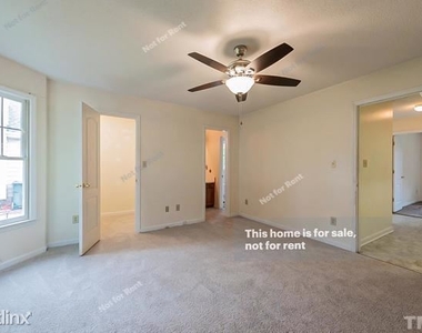 4112 R Cobble Court - Photo Thumbnail 11