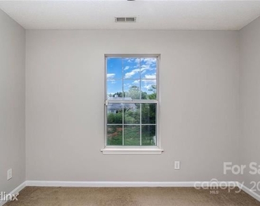 6823 R Neuhoff Lane - Photo Thumbnail 24