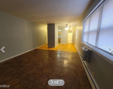 5950 N Kenmore Ave - Photo Thumbnail 3