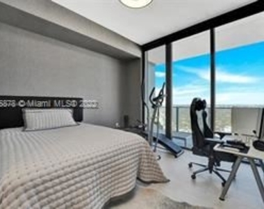 1000 Brickell Plz # Ph5307 - Photo Thumbnail 9