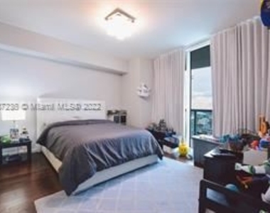 465 Brickell Ave Apt 5302 - Photo Thumbnail 7