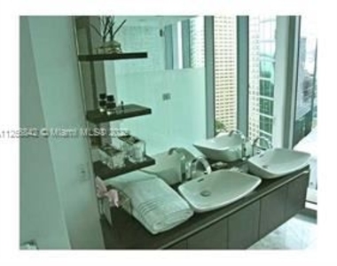 200 Biscayne Boulevard Way Apt 3301 - Photo Thumbnail 7