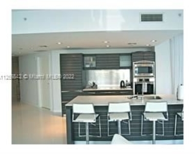 200 Biscayne Boulevard Way Apt 3301 - Photo Thumbnail 4