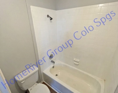 514 Shady Crest Circle - Photo Thumbnail 10