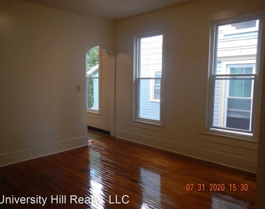 450 Westcott Street - Photo Thumbnail 3