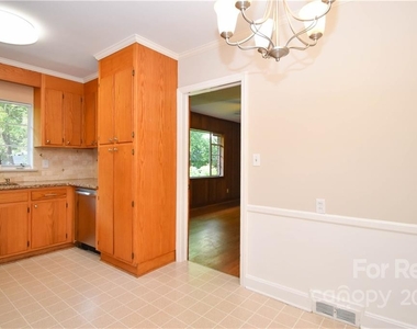 2214 Jeff Street - Photo Thumbnail 4