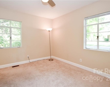 2214 Jeff Street - Photo Thumbnail 23