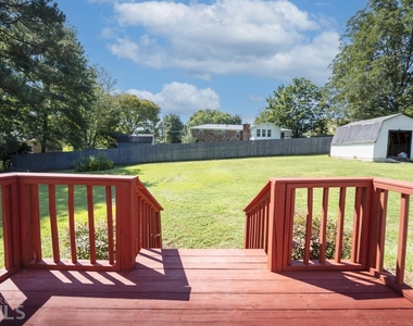 5051 Horton Place Place - Photo Thumbnail 28