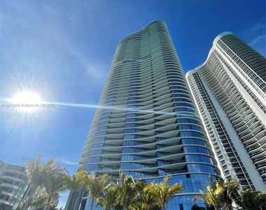 15701 Collins Ave - Photo Thumbnail 1