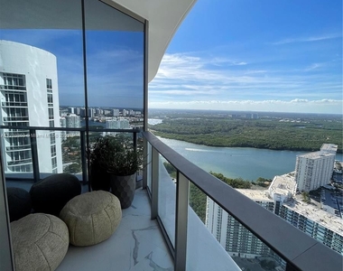 15701 Collins Ave - Photo Thumbnail 25