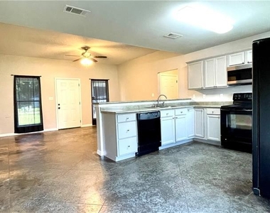 269 S Park Circle - Photo Thumbnail 5