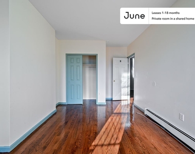 1236 Putnam Avenue - Photo Thumbnail 3