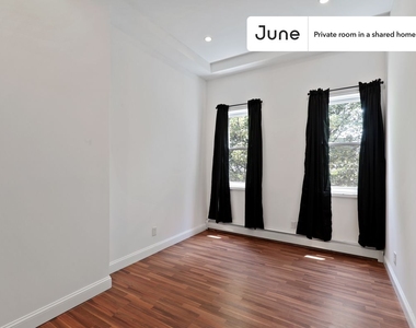 1110 Halsey Street - Photo Thumbnail 4