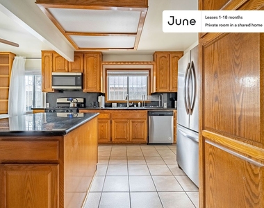 3423 West 58th Street - Photo Thumbnail 14