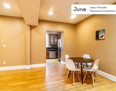 1592 Beacon Street - Photo Thumbnail 10