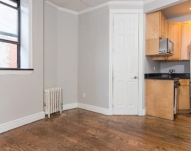 East 35th Street, Unit 62 - Photo Thumbnail 6