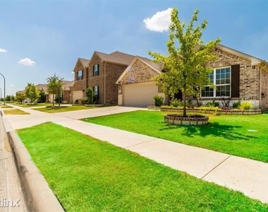 941 R Pinnacle Ridge Road - Photo Thumbnail 3