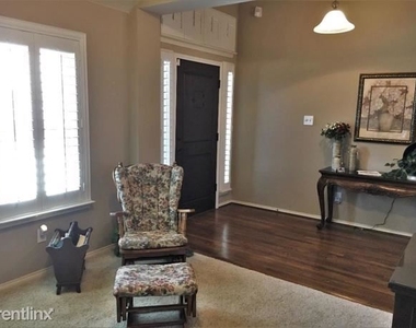 865 R Summit Pointe - Photo Thumbnail 14