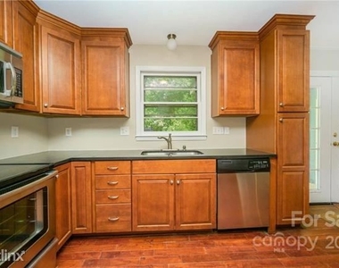 4321 R Gillespie Court - Photo Thumbnail 14