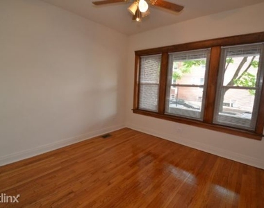 3548 N. Bosworth, Unit 1 - Photo Thumbnail 6