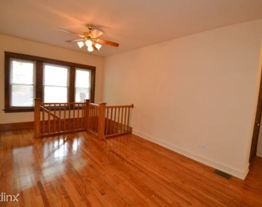 3548 N. Bosworth, Unit 2 - Photo Thumbnail 3