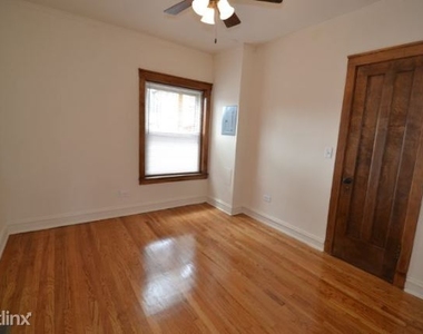 3548 N. Bosworth, Unit 2 - Photo Thumbnail 5