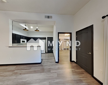 3354 Indian Shadow St Unit 204 - Photo Thumbnail 10