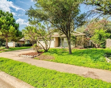 801  Live Oak Dr - Photo Thumbnail 25