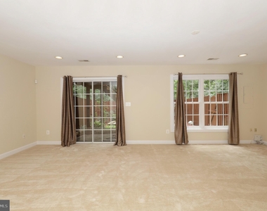 3788 Elmwood Towne Way - Photo Thumbnail 25