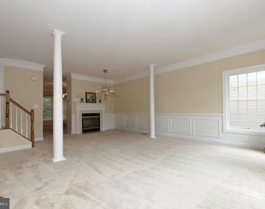 3788 Elmwood Towne Way - Photo Thumbnail 7