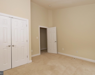 3788 Elmwood Towne Way - Photo Thumbnail 15