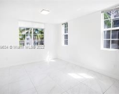 655 Sw 111th Way - Photo Thumbnail 18