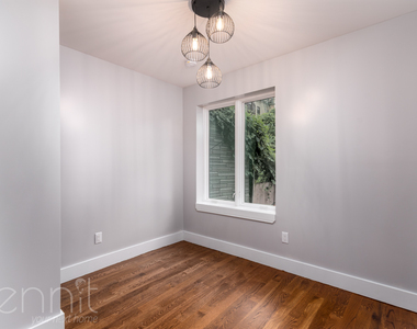 1109 Decatur Street - Photo Thumbnail 6