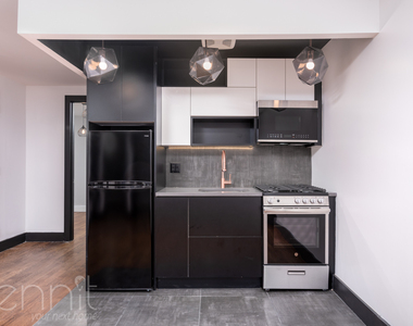 1109 Decatur Street - Photo Thumbnail 2
