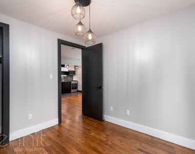 1109 Decatur Street - Photo Thumbnail 3