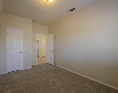 4729 Bull Run Drive - Photo Thumbnail 29