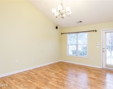 11331 Clubhaven Pl Apt 100 - Photo Thumbnail 7