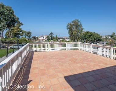 1318 Avenida De La Estrella - Photo Thumbnail 5