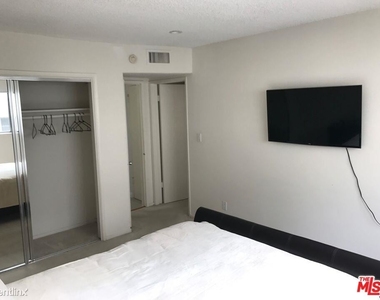 136 S Palm Dr Apt 204 - Photo Thumbnail 6