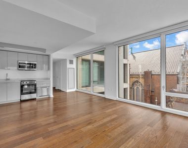 400 West 113th Street - Photo Thumbnail 2