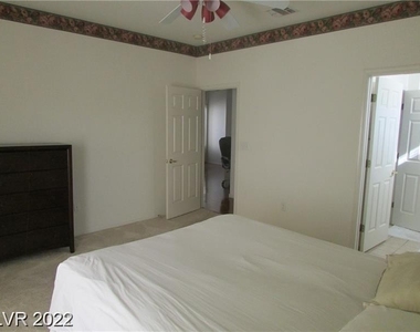 1825 Mountain Ranch Avenue - Photo Thumbnail 7