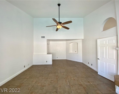 7628 Spruce Run Court - Photo Thumbnail 16