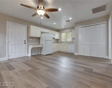 1605 English Oak Street - Photo Thumbnail 75